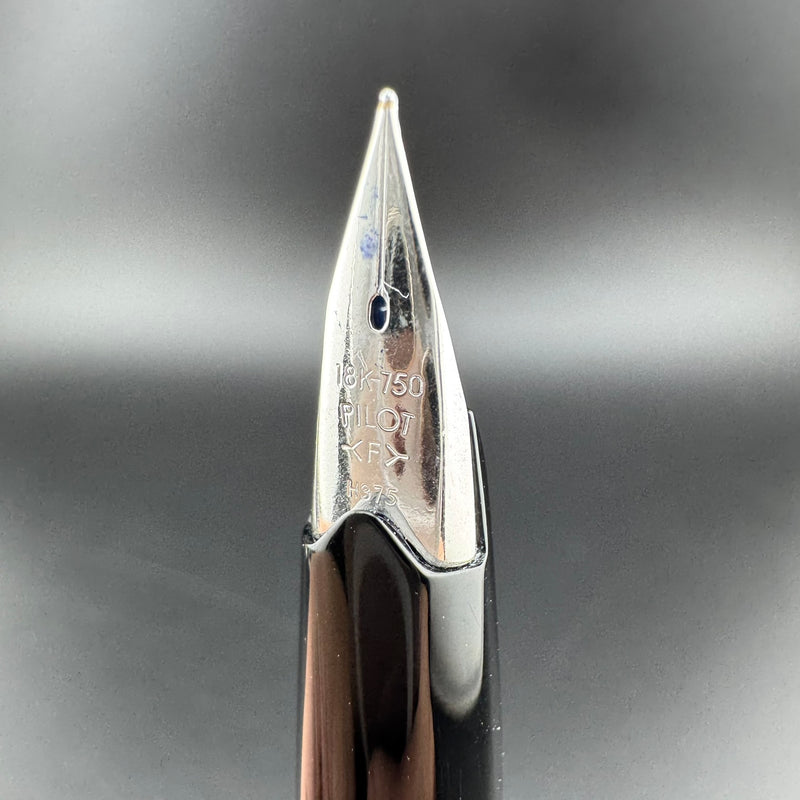 Pilot Elite Full Checkered Pocket Fountain Pen 18K Gold Fine Nib