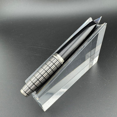 Pilot Elite Full Checkered Pocket Fountain Pen 18K Gold Fine Nib