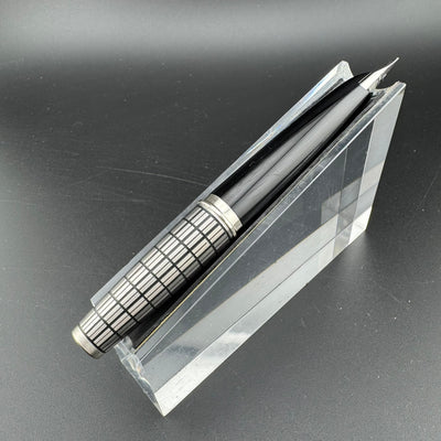 Pilot Elite Full Checkered Pocket Fountain Pen 18K Gold Fine Nib