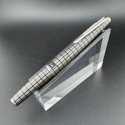 Pilot Elite Full Checkered Pocket Fountain Pen 18K Gold Fine Nib