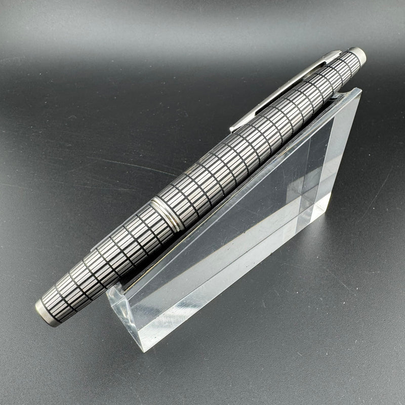 Pilot Elite Full Checkered Pocket Fountain Pen 18K Gold Fine Nib