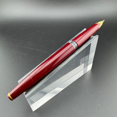 Montblanc No. 121 Burgundy Transitional Fountain Pen 18K Gold EF Nib