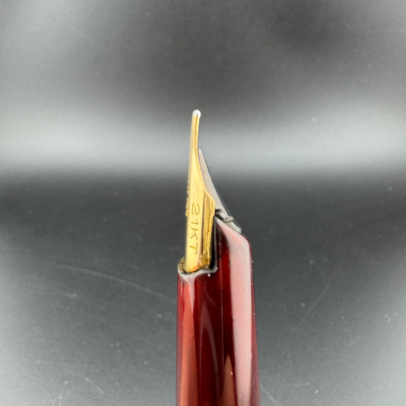 Kumiai Red Urushi Raden Pocket Fountain Pen 21K Gold Extra-Fine Nib