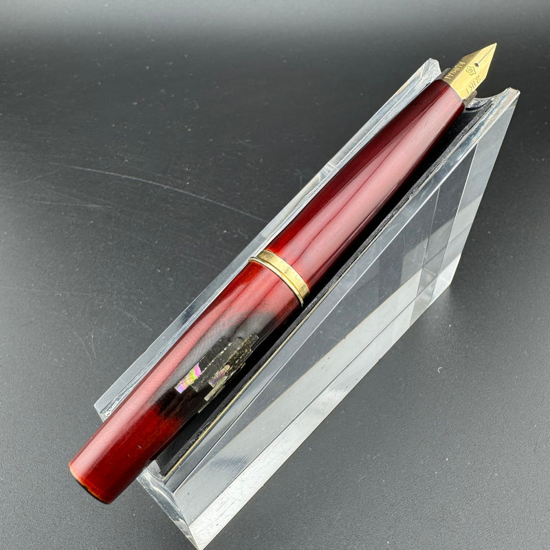 Kumiai Red Urushi Raden Pocket Fountain Pen 21K Gold Extra-Fine Nib