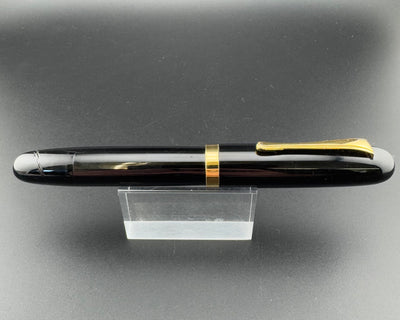 Ban-Ei Ebonite Urushi Fountain Pen 14K Gold 50 G.K. Medium Nib