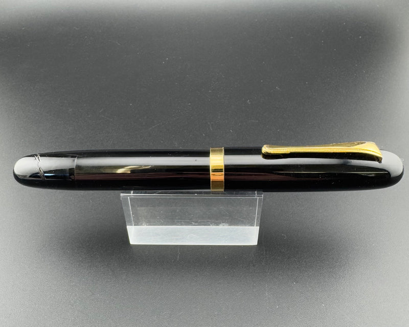 Ban-Ei Ebonite Urushi Fountain Pen 14K Gold 50 G.K. Medium Nib