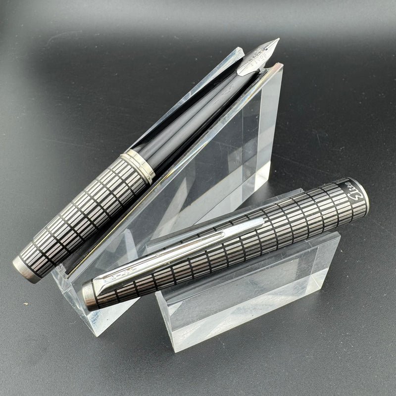 Pilot Elite Full Checkered Pocket Fountain Pen 18K Gold Fine Nib