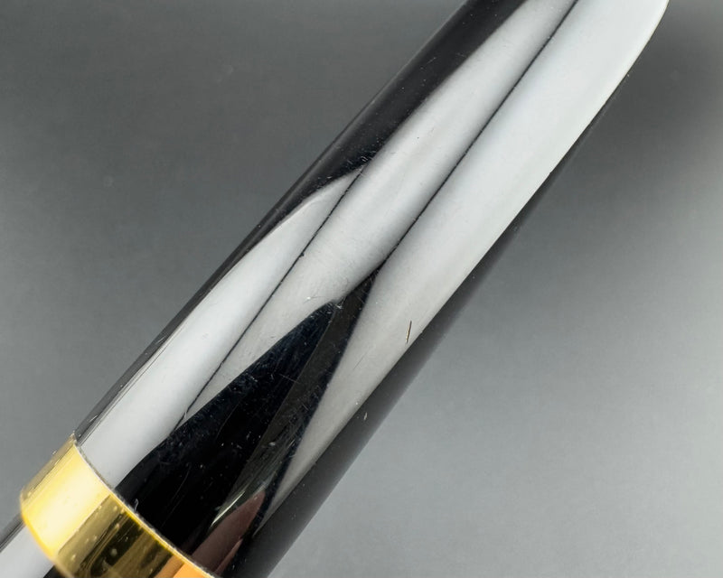 Ban-Ei Ebonite Urushi Fountain Pen 14K Gold 50 G.K. Medium Nib