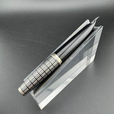 Pilot Elite Full Checkered Pocket Fountain Pen 18K Gold Fine Nib