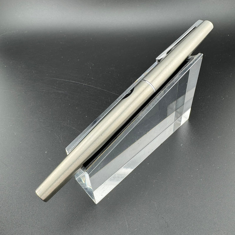 Pilot Murex MR Fountain Pen Integrated Steel Medium Nib NOS Feb 1978