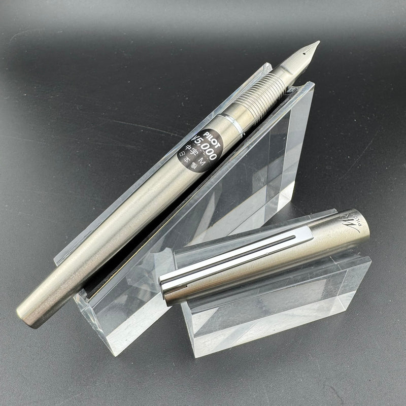 Pilot Murex MR Fountain Pen Integrated Steel Medium Nib NOS Feb 1978