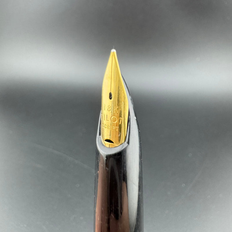 Pilot Elite Black & Gold Pocket Fountain Pen 18K Gold Script Nib