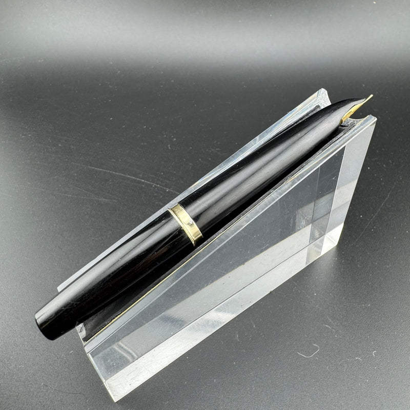 Pilot Elite Black & Gold Pocket Fountain Pen 18K Gold Script Nib