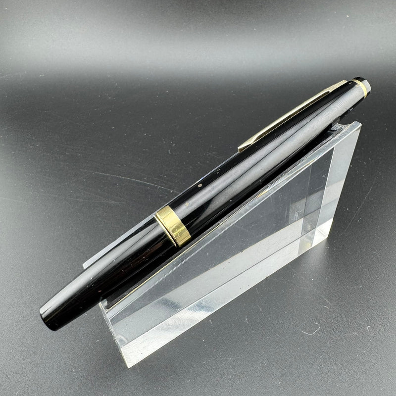 Pilot Elite Black & Gold Pocket Fountain Pen 18K Gold Script Nib