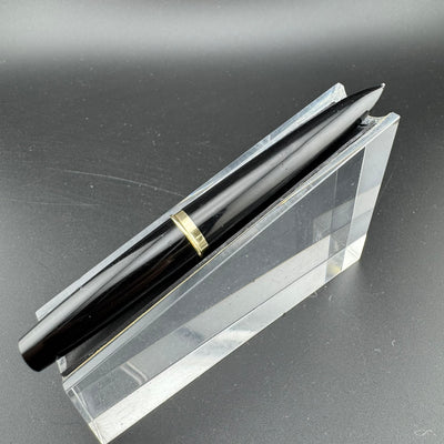 Pilot Elite Black & Gold Pocket Fountain Pen 18K Gold Manifold Nib Dec 1969
