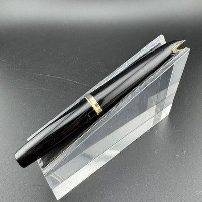 Pilot Elite Black & Gold Pocket Fountain Pen 18K Gold Manifold Nib Dec 1969