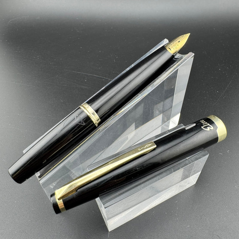 Pilot Elite Black & Gold Pocket Fountain Pen 18K Gold Script Nib Jan 1970