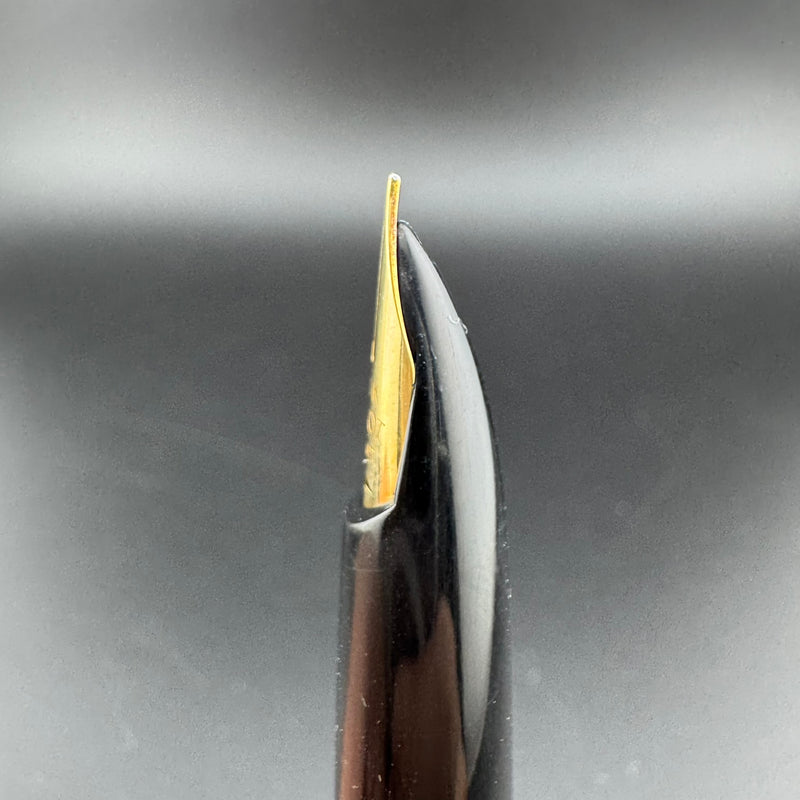 Pilot Elite Black & Gold Pocket Fountain Pen 18K Gold Script Nib Jan 1970