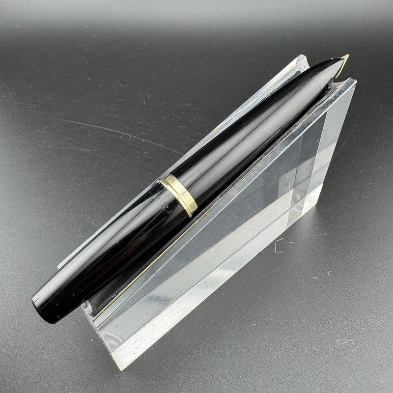 Pilot Elite Black & Gold Pocket Fountain Pen 18K Gold Script Nib Jan 1970
