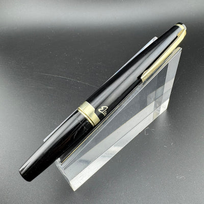 Pilot Elite Black & Gold Pocket Fountain Pen 18K Gold Script Nib Jan 1970