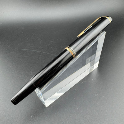 Montblanc No. 22 Black Resin Fountain Pen 14C Gold Fine Nib For Repair
