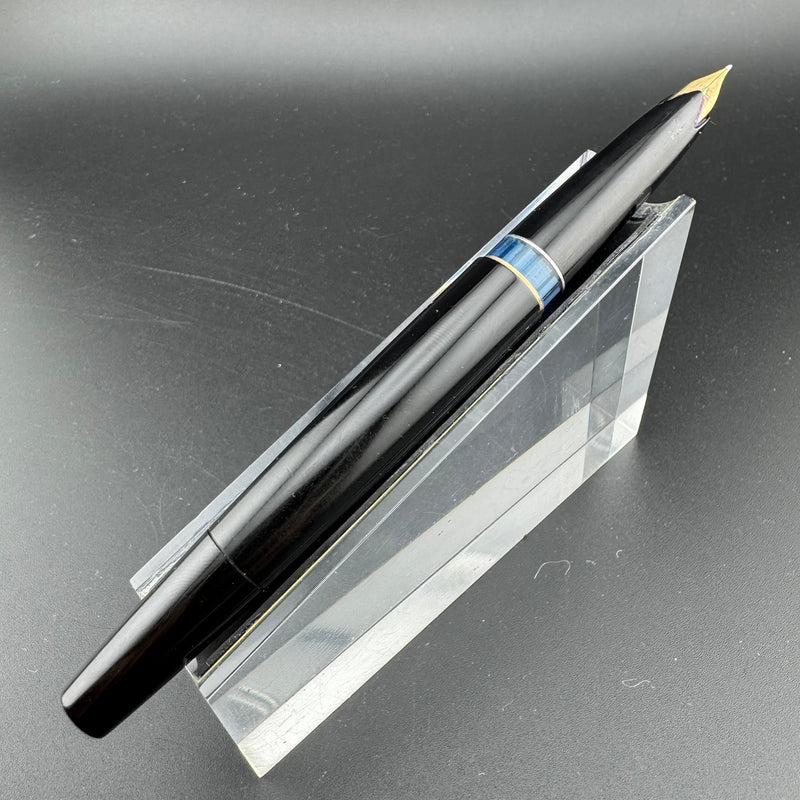 Montblanc No. 24 Black Resin Fountain Pen 14C Gold Fine Nib Serviced