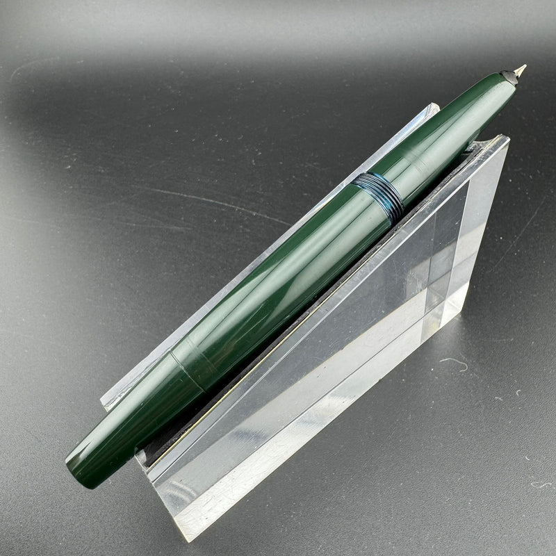 Montblanc No. 32 Green Resin Fountain Pen 14K Gold Extra-Fine Nib Serviced