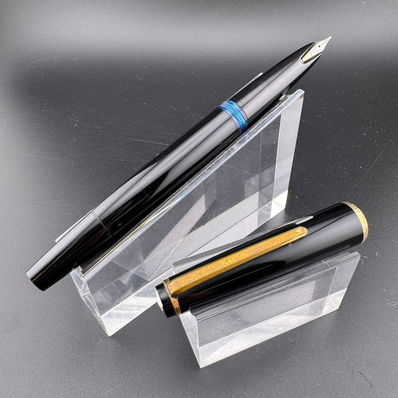 Montblanc No. 34 Black Resin Fountain Pen 14K Gold Fine Nib Serviced