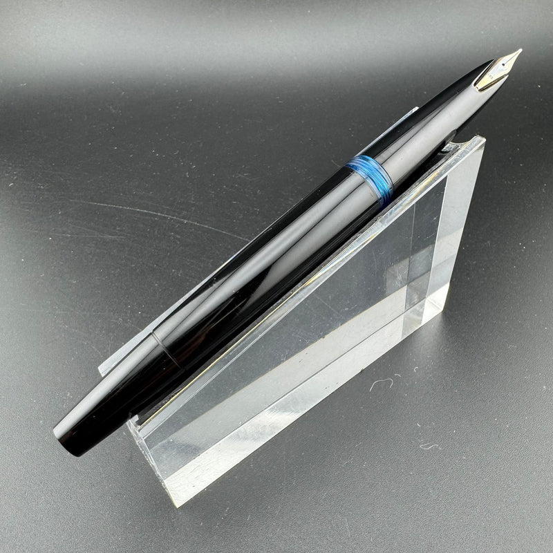 Montblanc No. 34 Black Resin Fountain Pen 14K Gold Fine Nib Serviced