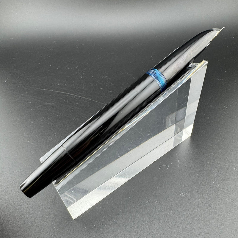 Montblanc No. 34 Black Resin Fountain Pen 14K Gold Fine Nib Serviced