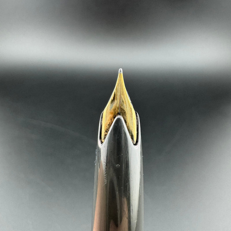 Montblanc No. 22 Grey Resin Fountain Pen 14C Gold Extra-Fine Nib Serviced