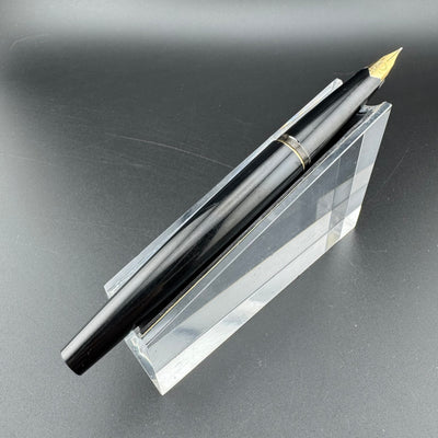 Montblanc No. 221P Black Resin Fountain Pen 14K Gold Extra-Fine Nib