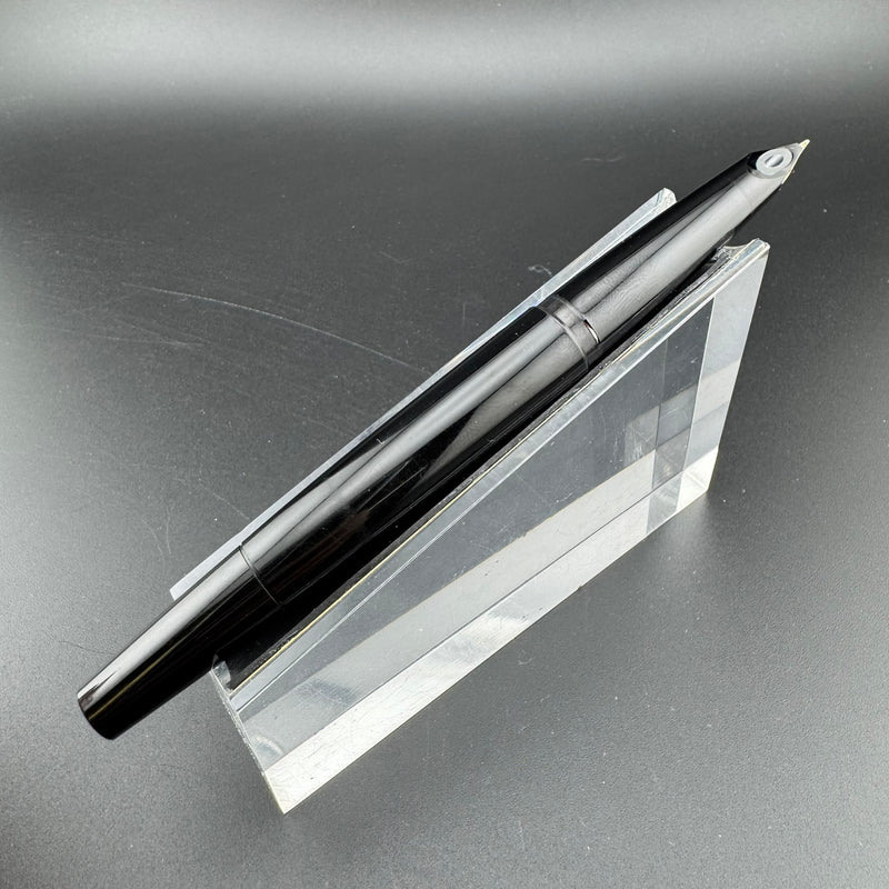 Montblanc No. 221 Black Resin Fountain Pen 14K Gold Extra-Fine Nib Serviced