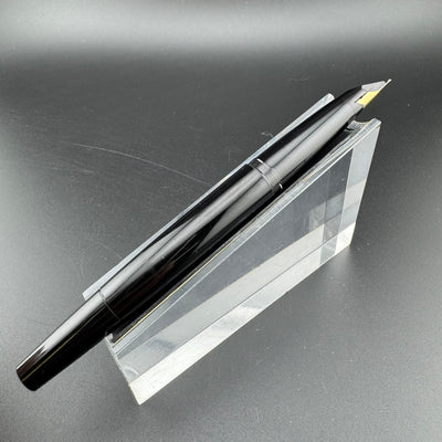 Montblanc No. 221 Black Resin Fountain Pen 14K Gold Extra-Fine Nib Serviced