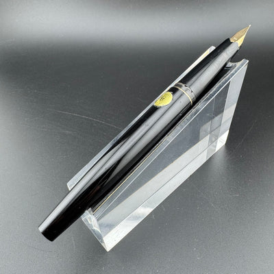 Montblanc 221P Black Resin Fountain Pen 14K Gold Extra-Fine Nib