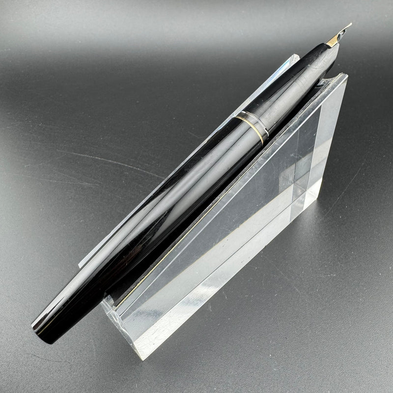 Montblanc 221P Black Resin Fountain Pen 14K Gold Extra-Fine Nib