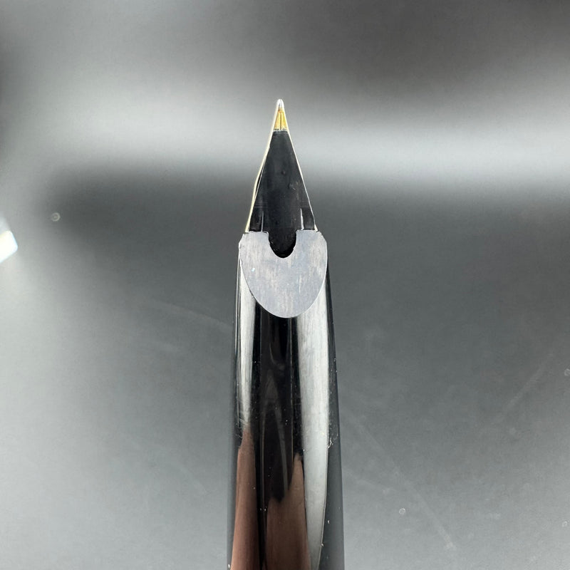 Montblanc No. 221 Black Resin Fountain Pen 14K Gold Extra-Fine Nib Serviced