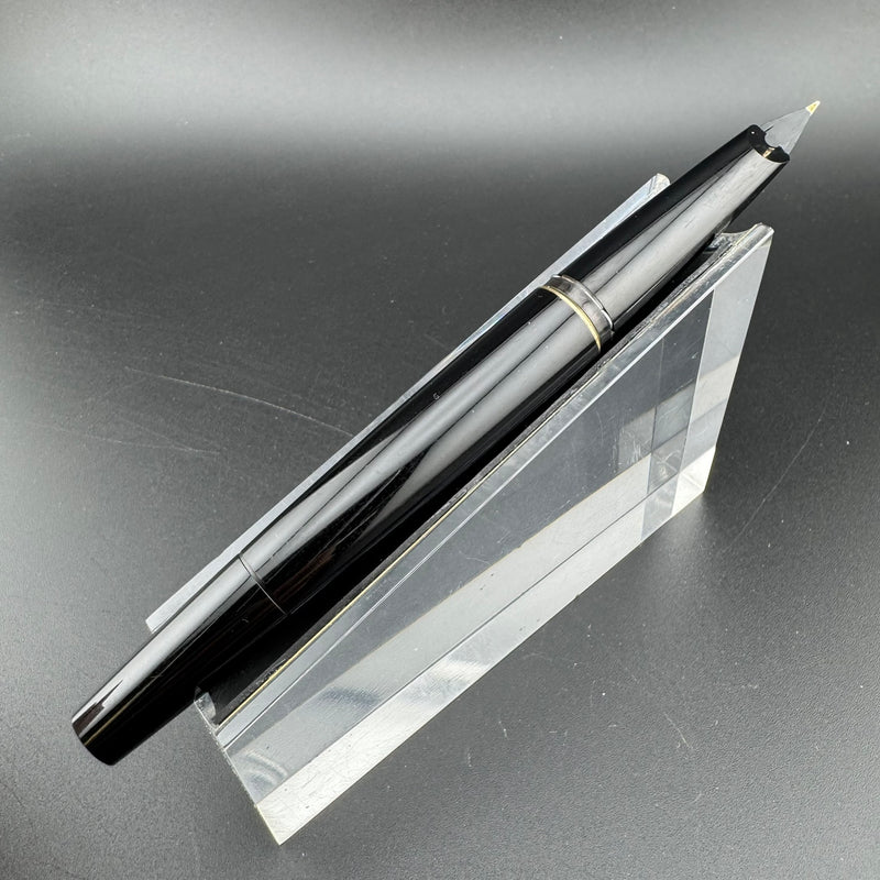 Montblanc No. 221 Black Resin Fountain Pen 14K Gold Extra-Fine Nib Serviced