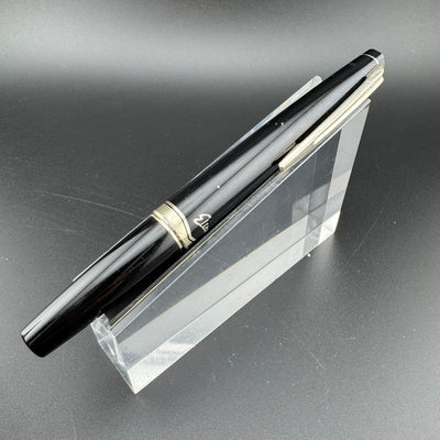 Pilot Elite Black Resin Pocket Fountain Pen 14K Gold Soft-Fine Nib May 1975