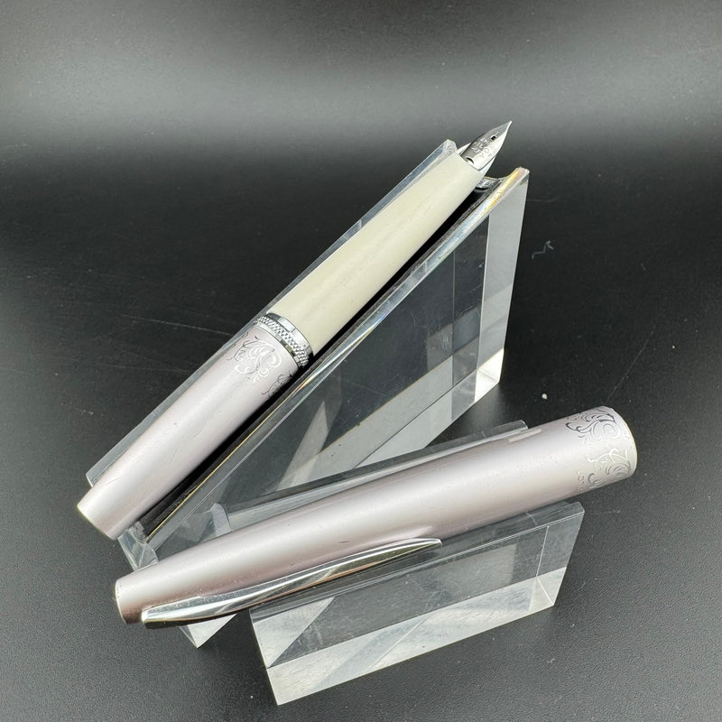 Pilot Elite Lady Pink/Silver Pocket Fountain Pen 14K Gold Fine Nib