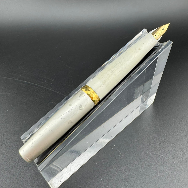 Pilot Elite Lady Silver Heart Pocket Fountain Pen 18K Gold Fine Nib