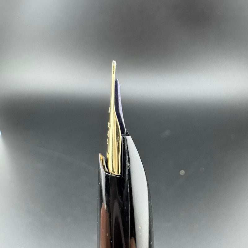 Pilot Elite Full Size Fountain Pen 14K Gold Medium Nib July 1980