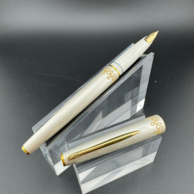 Pilot Lady Silver & Gold Fountain Pen 18K Gold Fine Nib