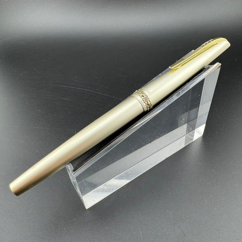 Platinum Pink & Silver Aluminum Fountain Pen 18K Gold Medium Nib