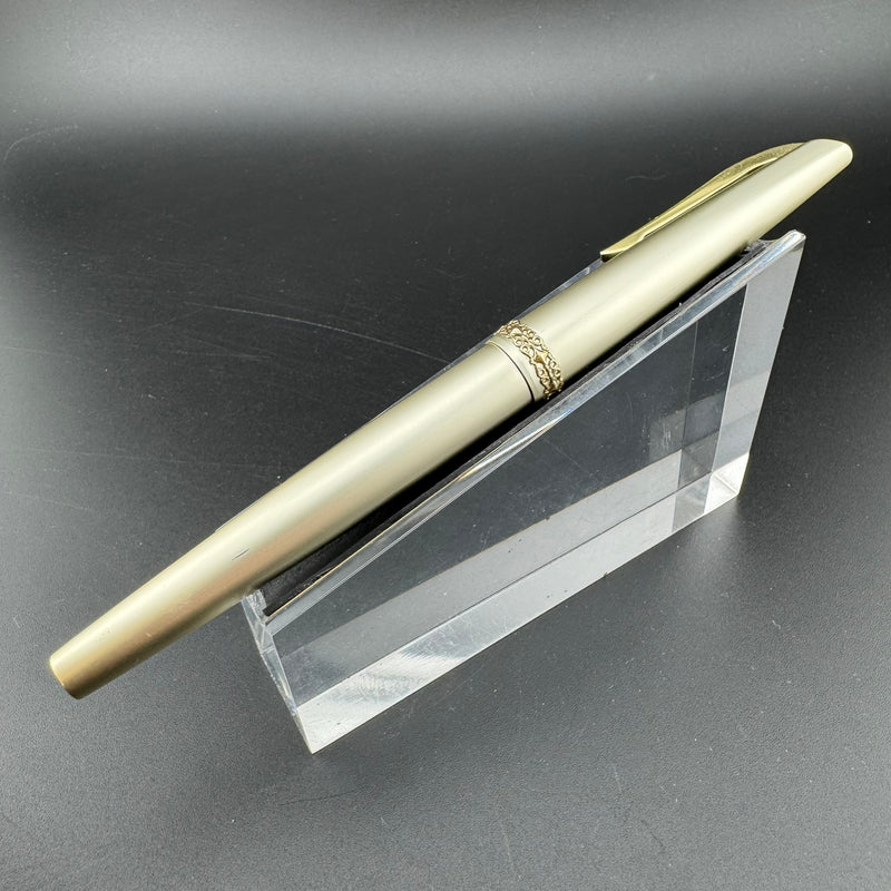 Platinum Pink & Silver Aluminum Fountain Pen 18K Gold Medium Nib