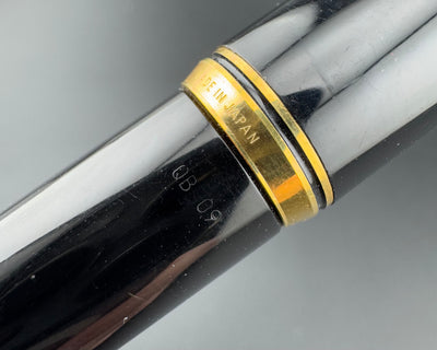 Pilot Custom Black Resin Fountain Pen 18K Gold Fine Nib Oct 1976