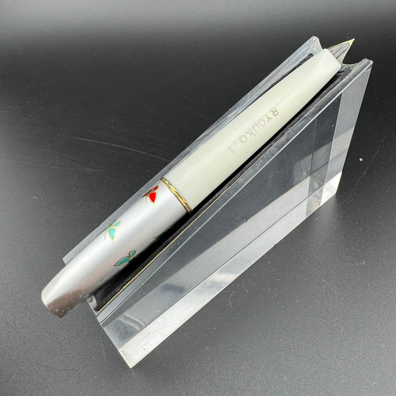 Platinum Floral Butterfly Pocket Fountain Pen 14K Gold Fine Nib