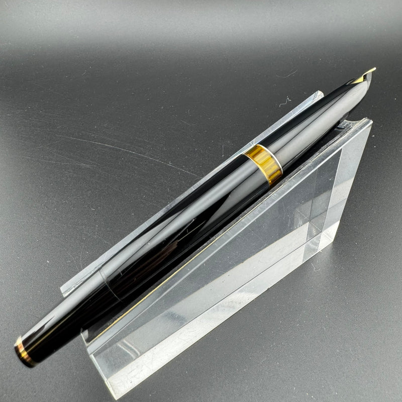 Montblanc Meisterstück No. 72 Fountain Pen 18C Gold Extra-Fine Nib Serviced