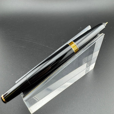 Montblanc Meisterstück No. 72 Fountain Pen 18C Gold Extra-Fine Nib Serviced