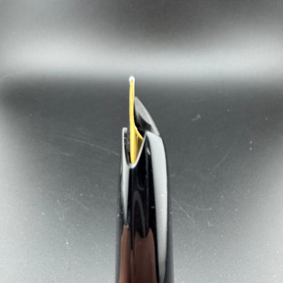 Montblanc Meisterstück No. 72 Fountain Pen 18C Gold Broad Nib Serviced